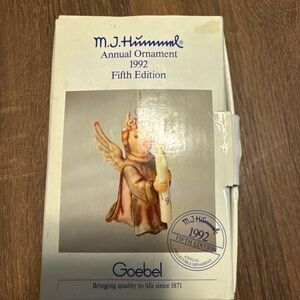 Angel Annual ornament 1992 5th addition